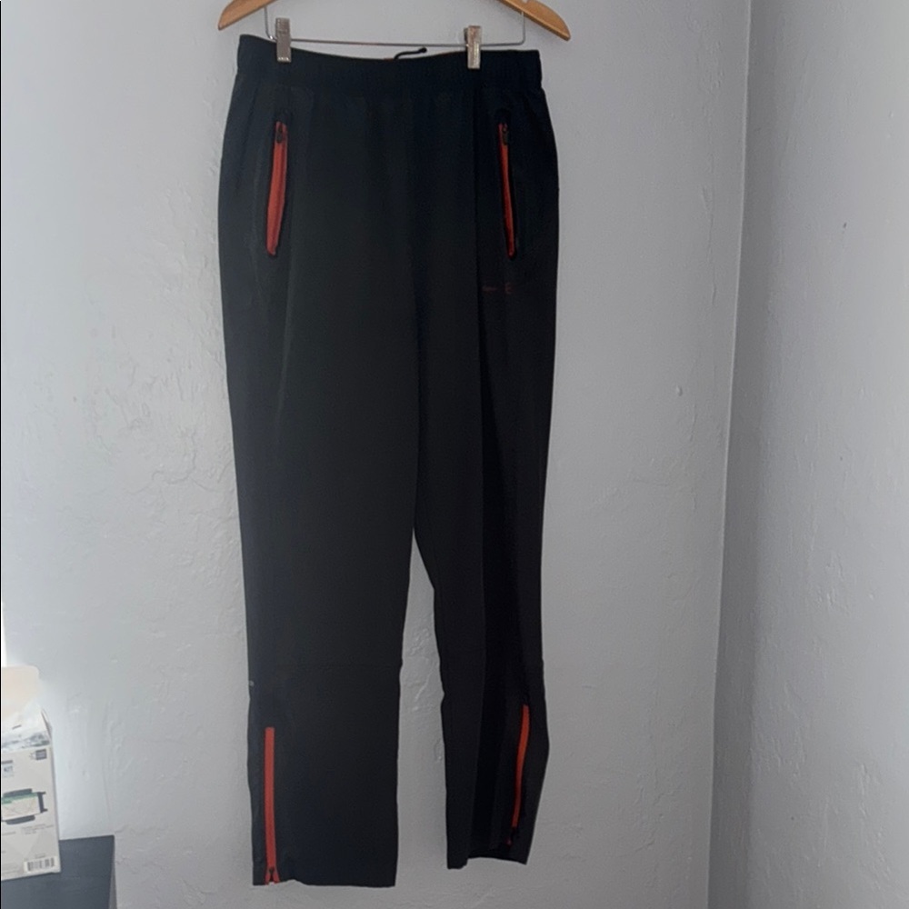 Free Country Black and Red Joggers with Tapered Ankle 21